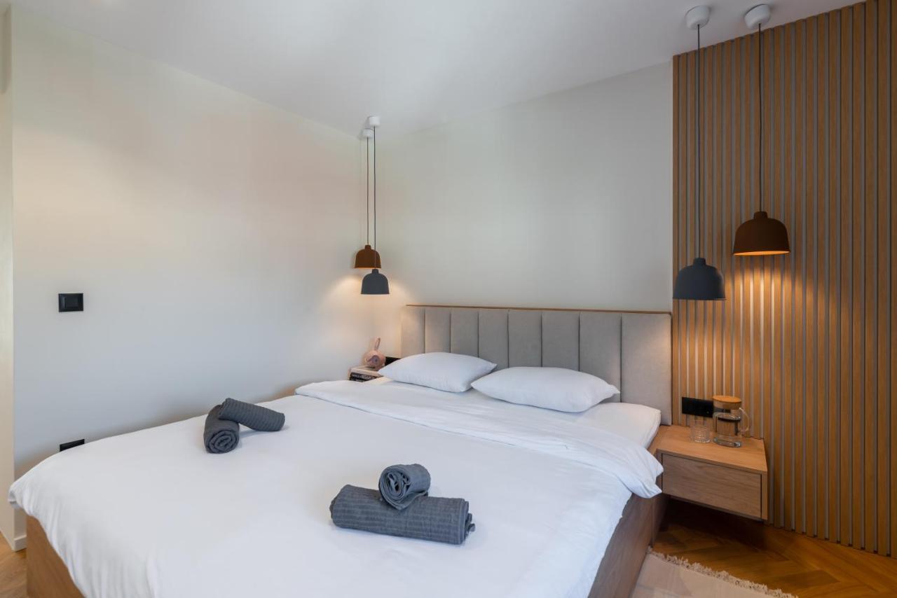 Canopy Apartment Ljubljana Buitenkant foto